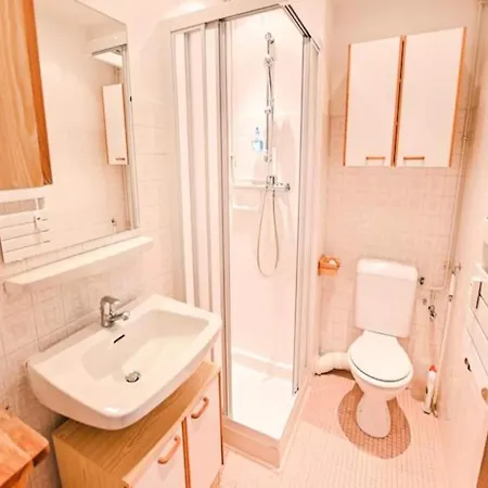 Apartment For 6 People *